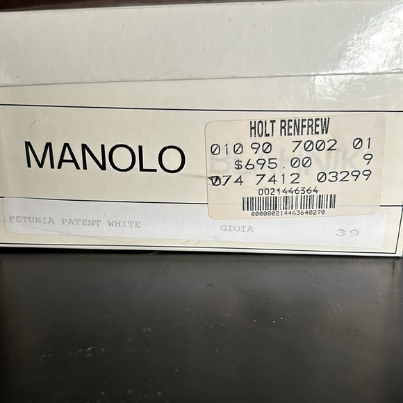 Worn once white patent “Petunia” Manolo Blahnik flats - Picture 5 of 5